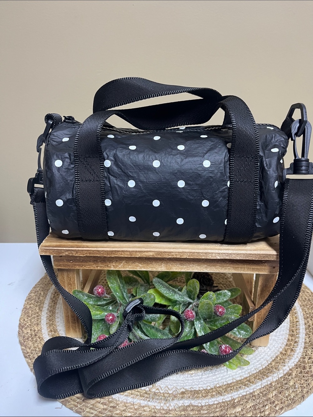 Aloha Collection “Minuit A’ Paris” Crossbody Bag in good condition